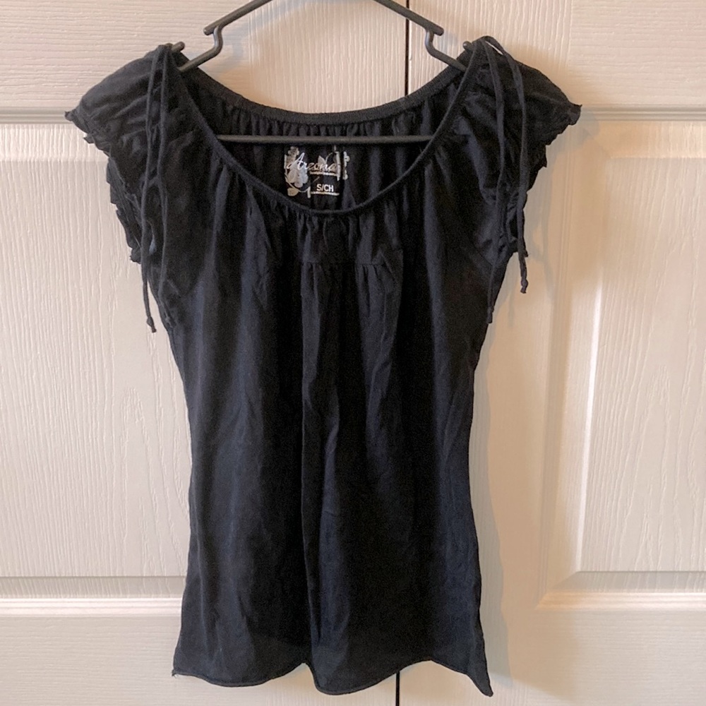 Arizona Size S black peasant flair-fitted top